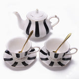 Théière en Porcelaine Blanche <br> à Pois ou Rayures 850ml