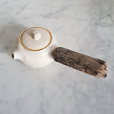 Théière en Porcelaine Blanche <br> Anse Bois 140-160ml