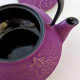 Théière en Fonte Japonaise Violette <br> Iwachu Kingyo 600ml