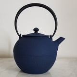 théière fonte japonaise bleue