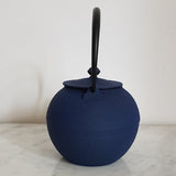 Théière en Fonte Bleue <br> Wazuqu Hikime 950ml