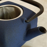 Théière en Fonte Japonaise Bleue <br> Wazuqu Yoho 400 - 800ml