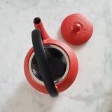 Théière en Fonte Japonaise Rouge <br> Wazuqu Mayu 550ml
