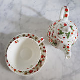 Théière et tasse en porcelaine anglaise