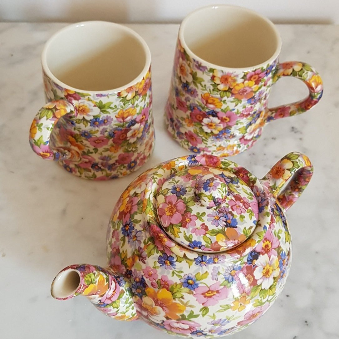 Ensemble tasse à thé exquise fleurie style rétro anglais