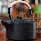Théière en Fonte Noire