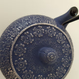Théière en Fonte du Japon <br> Iwachu Sakura 650-900ml