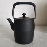 Théière en Fonte Japonaise Noire