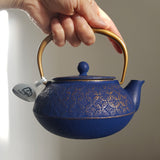 Théière en Fonte Bleue <br> Iwachu Shippo 650ml