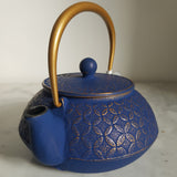 Théière en Fonte Bleue <br> Iwachu Shippo 650ml