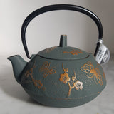 Théière en Fonte Fabriquée au Japon <br> Iwachu Papillon Cho 600ml