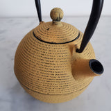 Théière en Fonte Jaune <br> Ronde 680ml