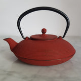 Théière en Fonte Rouge