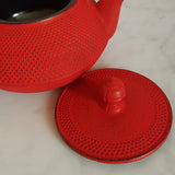 Théière en Fonte Japonaise Rouge <br> Iwachu Arare 600ml