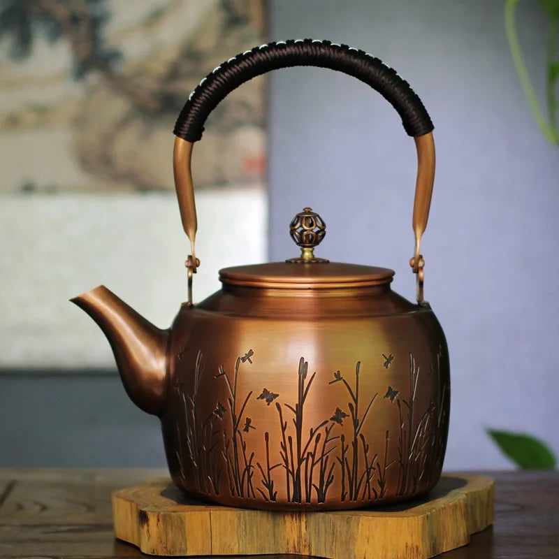 Théière élégante en cuivre martelé à la main - Théière sur la cuisinière pour la fête des Mères - France Théière élégante en cuivre martelé à la main - Théière sur la cuisinière pour la fête des Mères - France