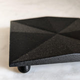 Sous-Théière en Fonte <br> Wazuqu Origami 9.8 ou 13,5cm