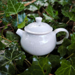 Petite Théière en Porcelaine