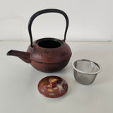 Théière en Fonte Japonaise Rouge <br> Oitomi Akamaki Kingin Tsuru 500ml