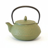Théière en Fonte Verte <br> Iwachu Matsuba 600 ml