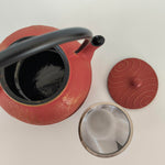 Théière Rouge en Fonte <br> Iwachu Kingyo 1.2L